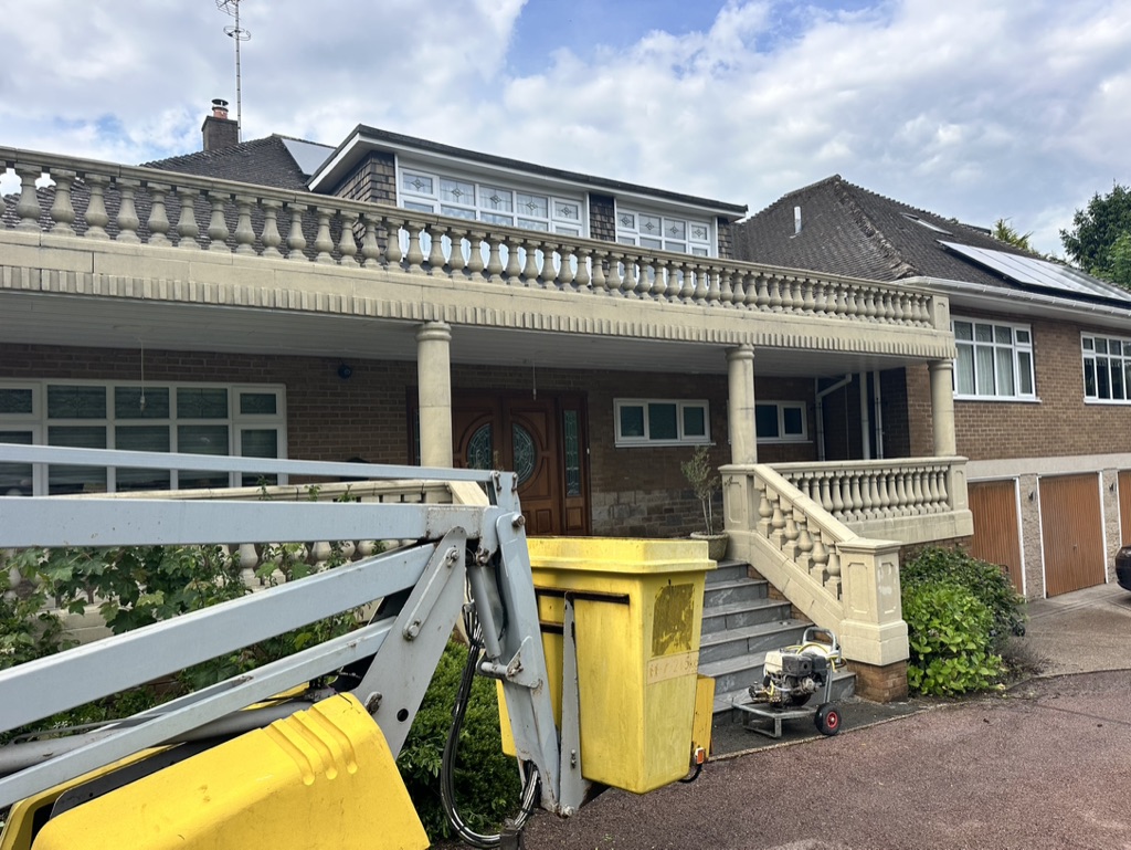 Stone balcony after DOFF cleaning