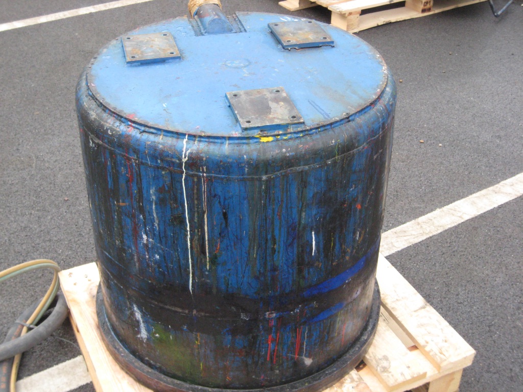 Paint mixing pot ready for blasting